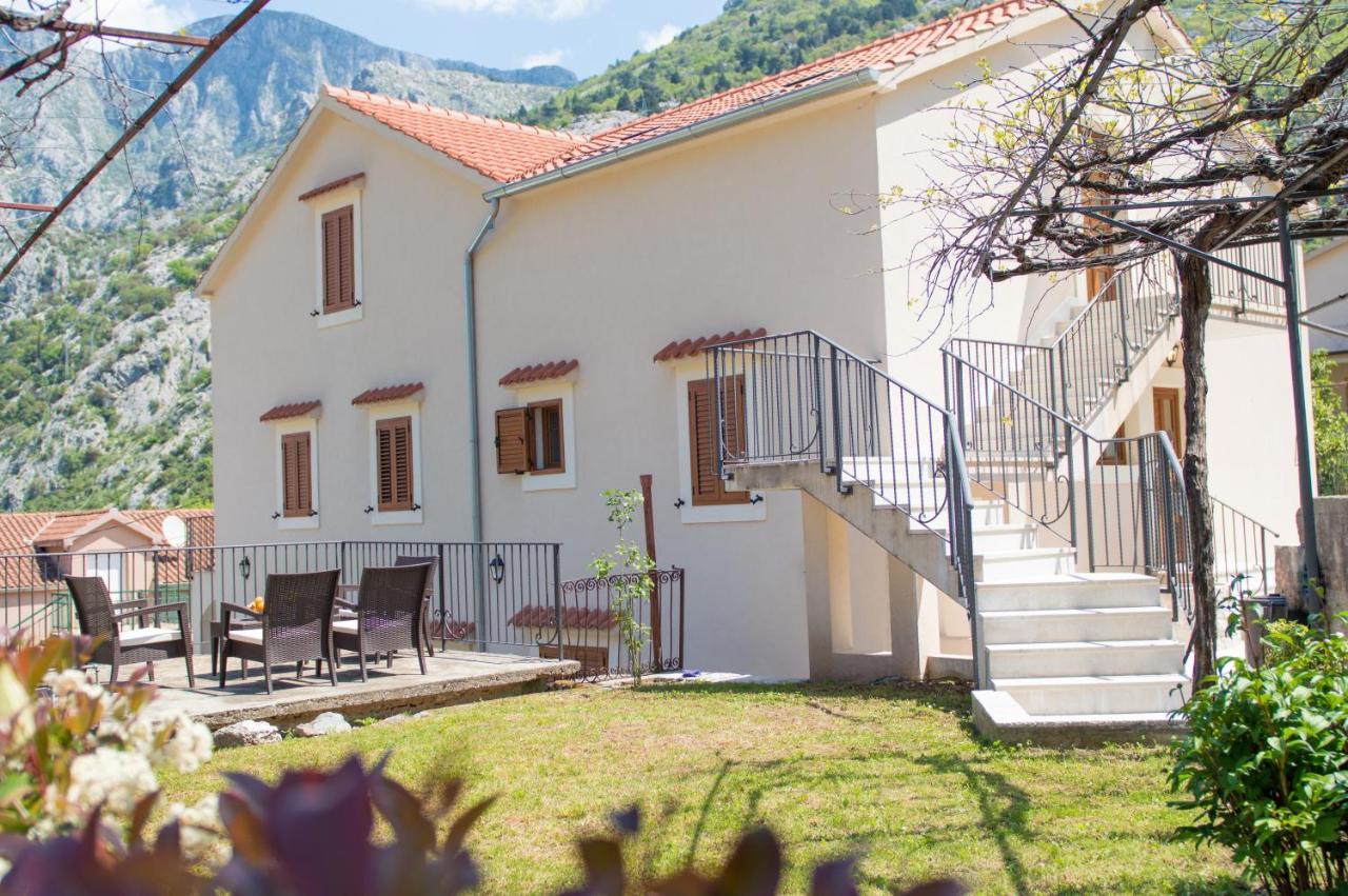 Apartments Mezini 11 Kotor Exterior photo