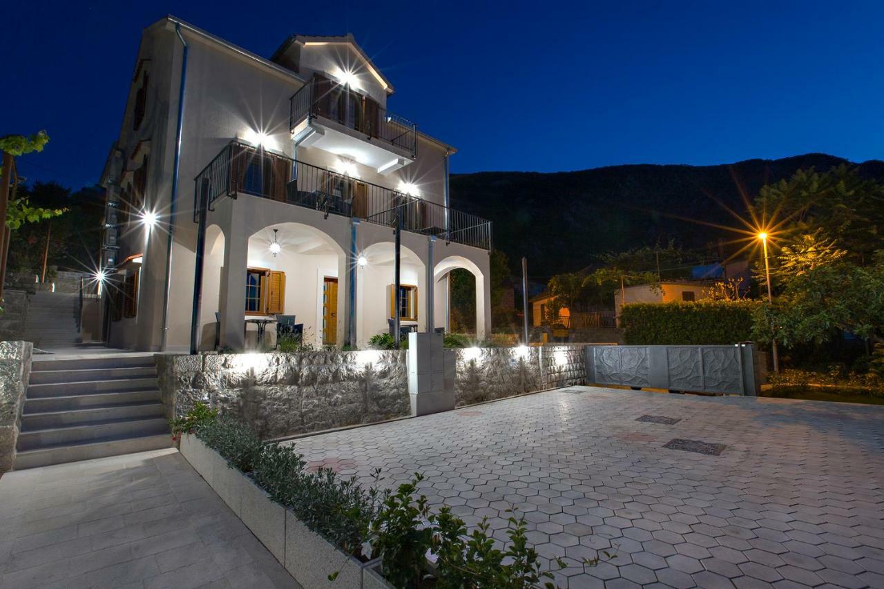 Apartments Mezini 11 Kotor Exterior photo